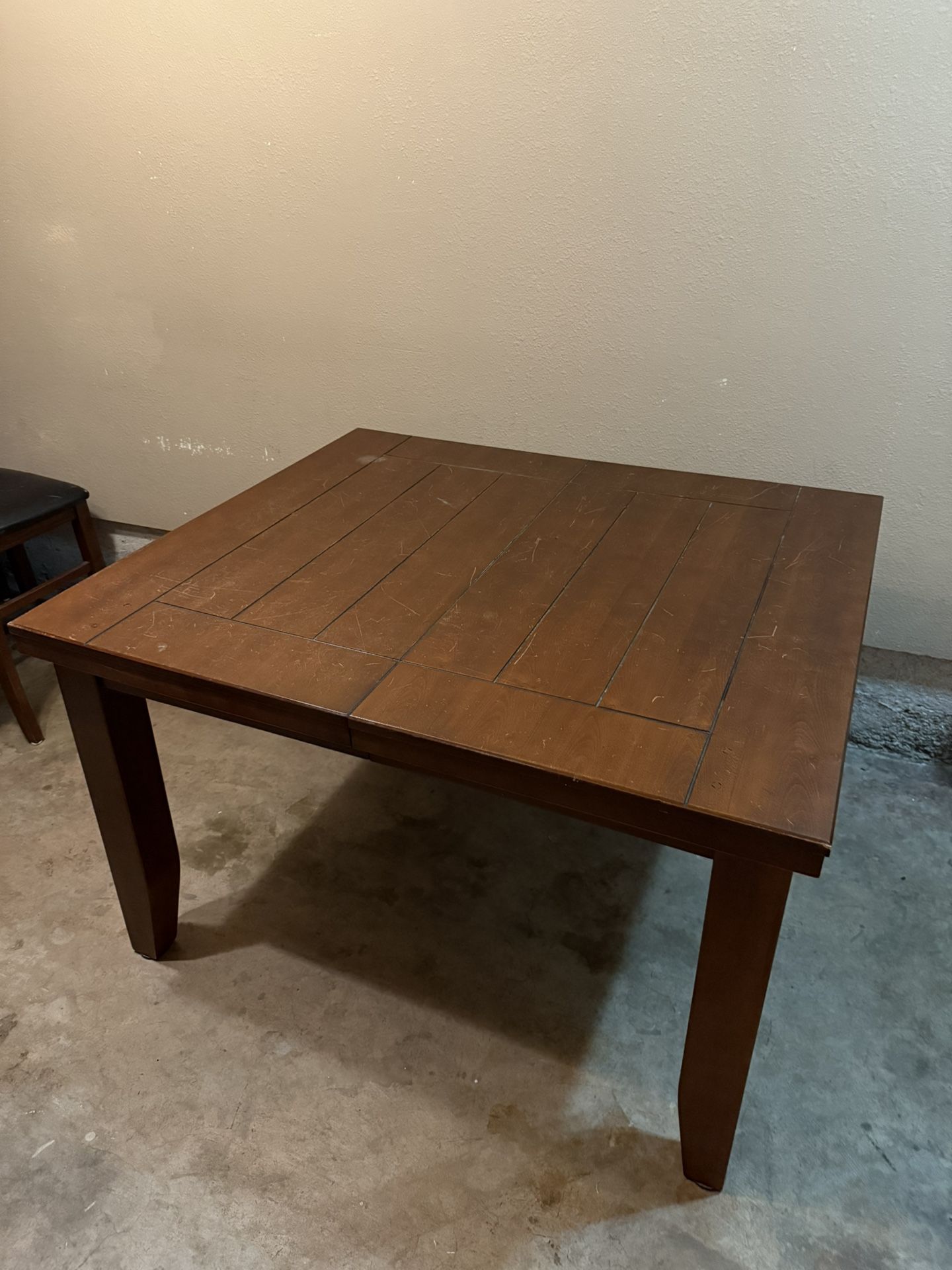 Dining Table With Leaf And 6 Chairs