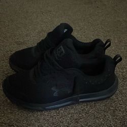 Under Armour Charged Assert Shoes Mens Size 9.5 Black  Shoes 