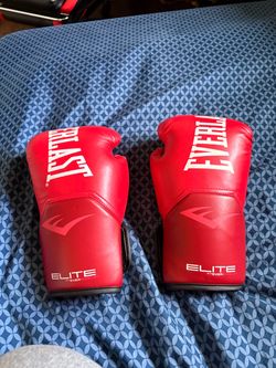 Everlast Elite Boxing Gloves – Red- 8 oz