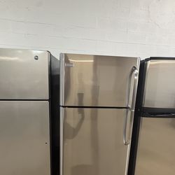 Refrigerator Frigidaire 30 inches