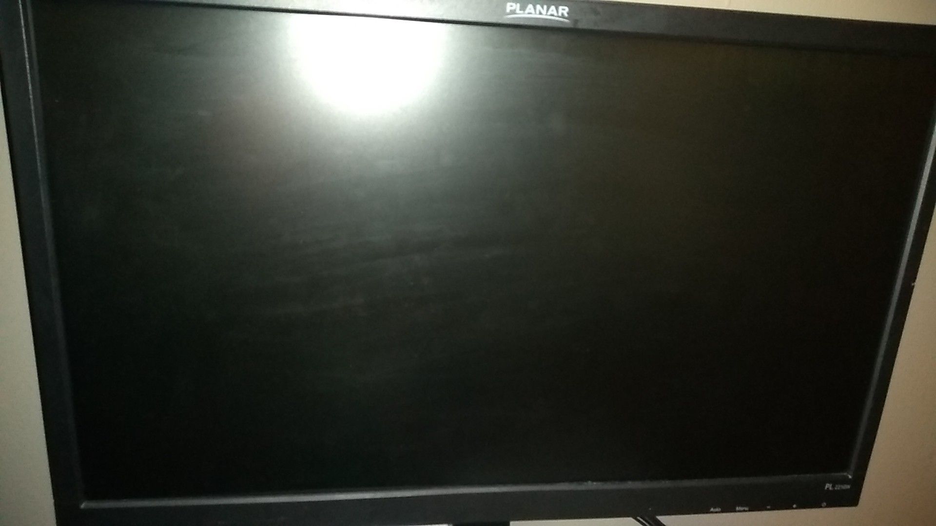 Computer monitor $10 hit me up