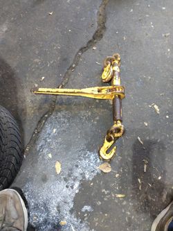 Heavy Equipment Ratcheting Hold Down