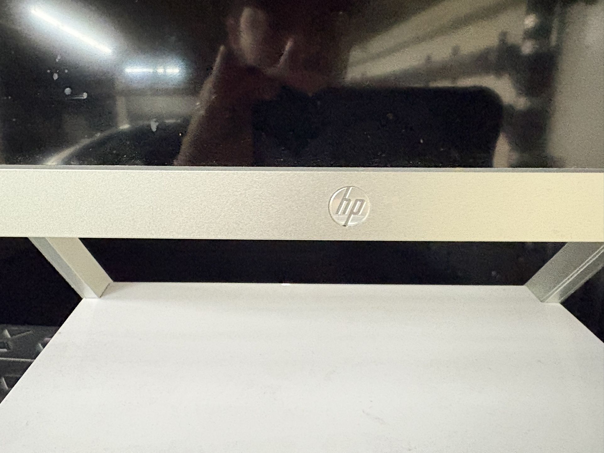 HP 27” LCD Monitor