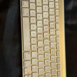 Apple Wireless Keyboard