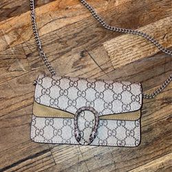 Beautiful Pattern Purse 