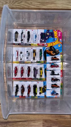 Hotwheels lot