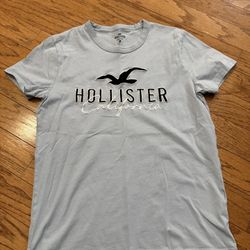Men’s Hollister Tee
