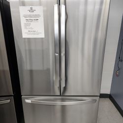 $1289(MSRP$3199) LG French Door Refrigerator With Internal Water Dispenser and Gallon Door Storage Bins