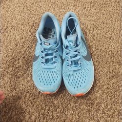 Nike  Zoom Streak Blue Size 8 Man Or Women 9