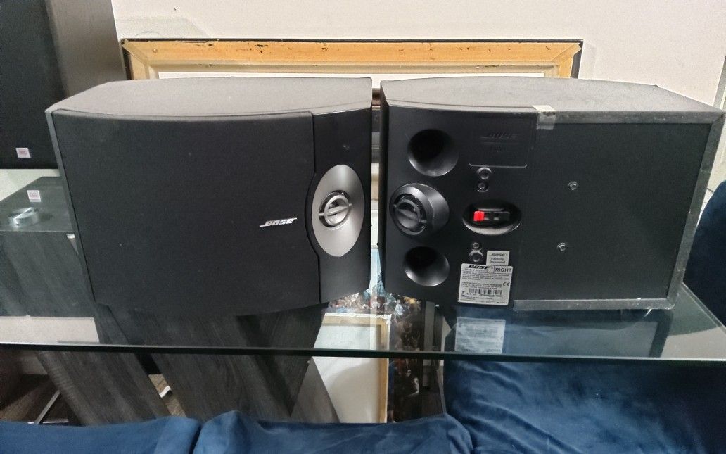 Bose 301 Speakers