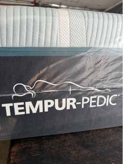 New Queen Size Tempurpedic Mattress
