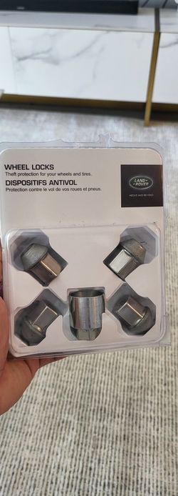Land Rover Evoque Wheel Lug Lock Set