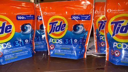 Tide Pods 19 Pac/6 Bags Bundle