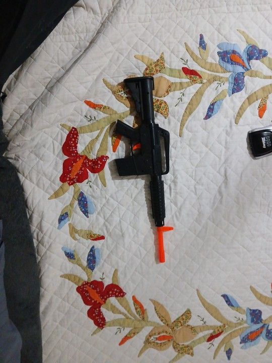 A M16 Toy Gun
