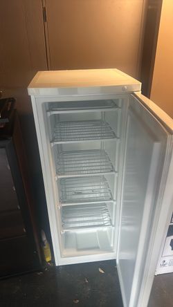 White Upright Freezer with Wire Shelves