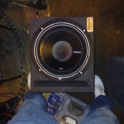 Rockford Fosgate P2 12-in And It's Enclosure