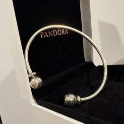 Pandora bracelet 