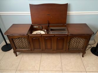 Vintage Zenith Record Player