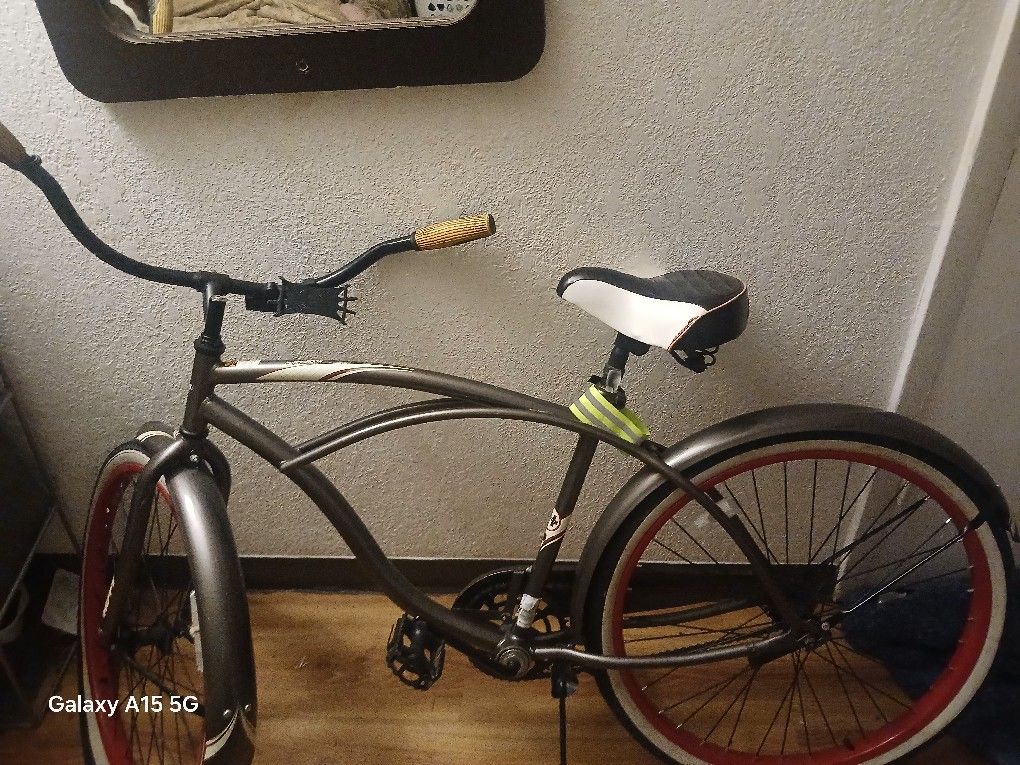 Huffy X Cranbrook Vintage Cruiser