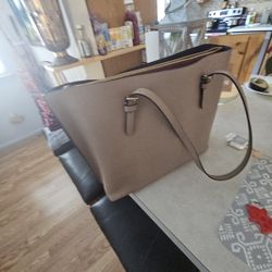 Real coach Womens Purse Great Condition