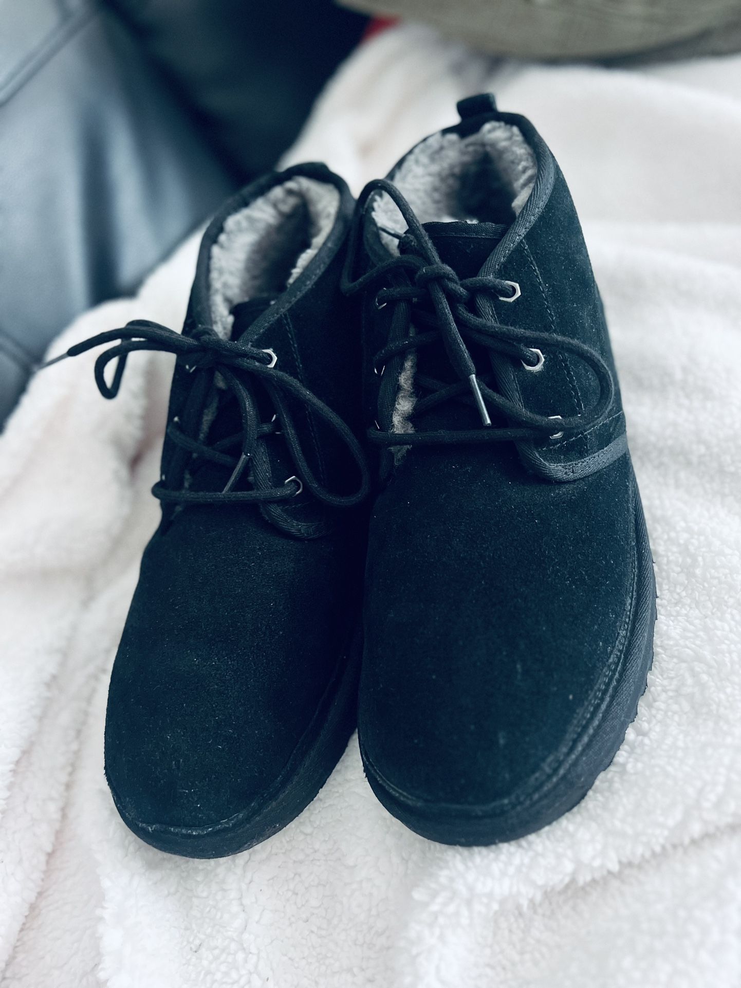 Mens Ugg Winter Shoes Size 12 In Black