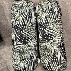 2 Outdoor Pillows