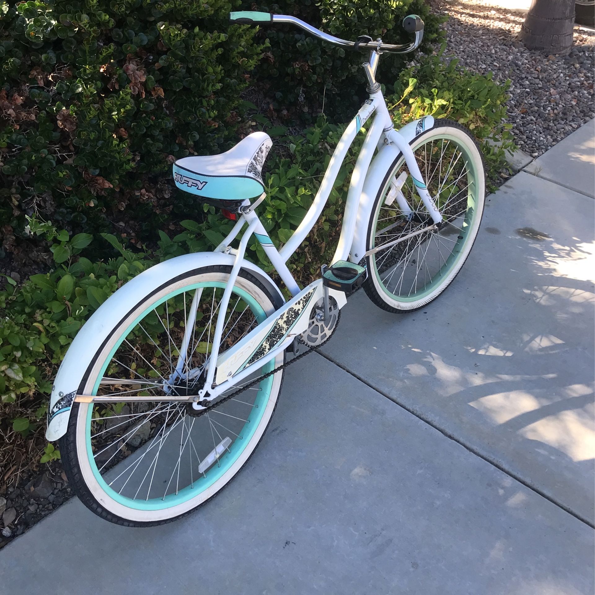 26 Huffy Cranbrook Ladies White Beach Cruiser Bikes Cycling