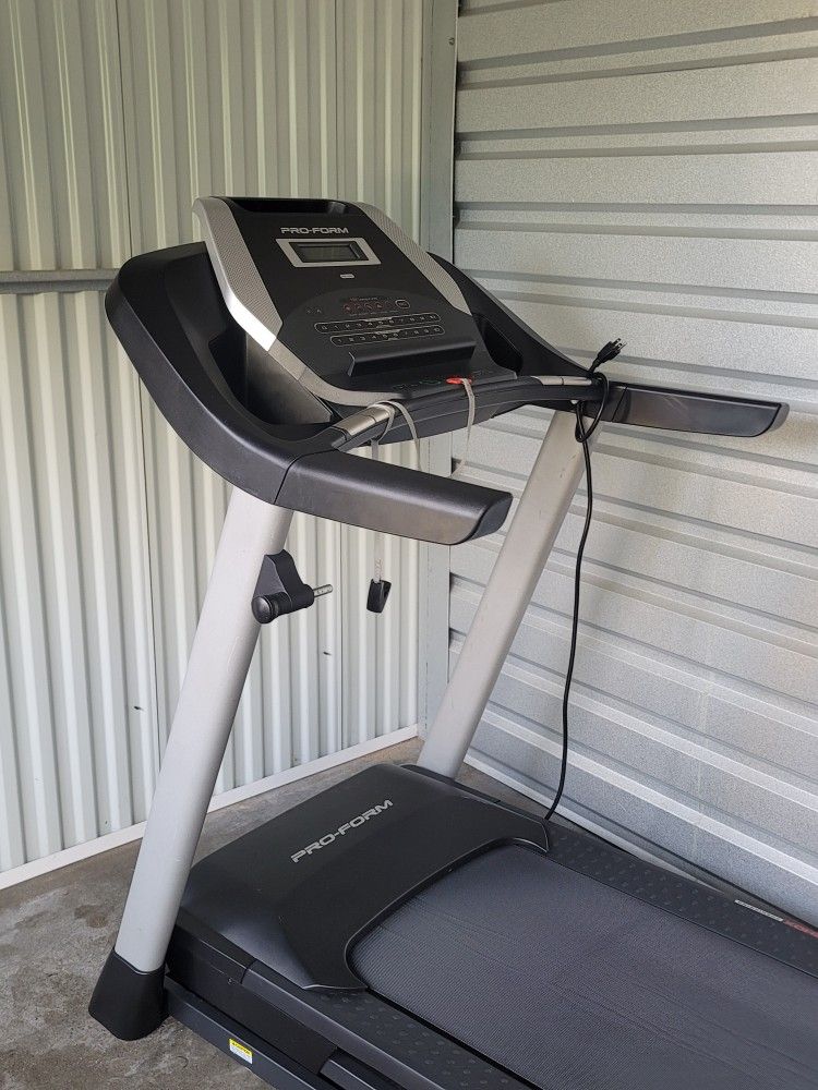 Pro-form 505 CST TREADMILL