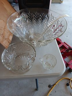Vintage Janet Glass Punchbowl Set