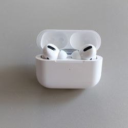 Wireless earbuds 