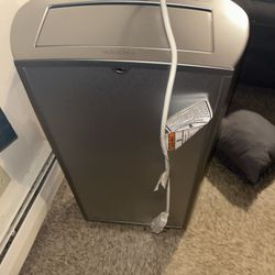 Insignia Portable AC