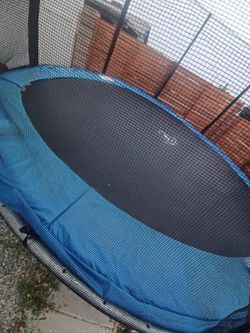 Trampoline  14×14