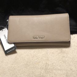 New Nine West Latte Wallet 
