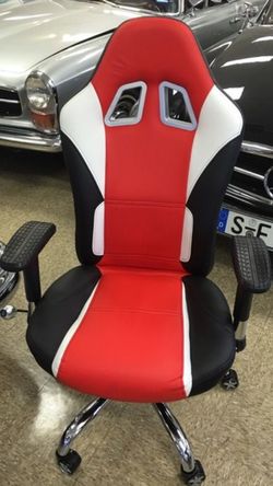 New GT Racing Chair