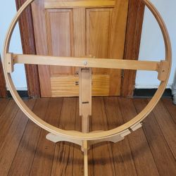 Hinterberg Homestead maple Hand quilting Needlework 30" Hoop w/ stand  / NEW 