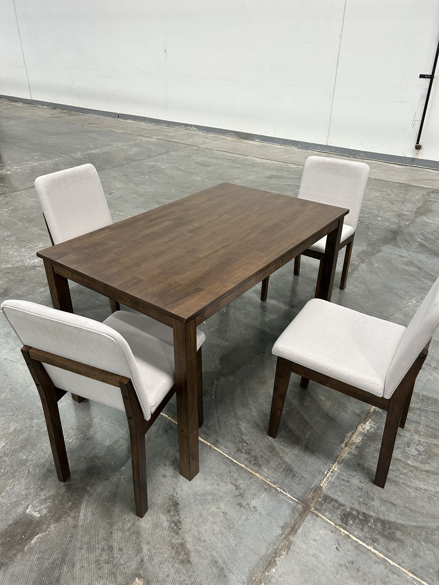 Dining set