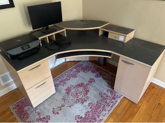 Large desk