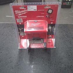 Milwaukee Flood Light 