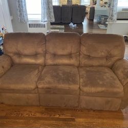 Cocoa Brown Suede Comfortable Fluffy Couch Barly Used And Covered Up.