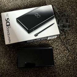 Nintendo DS Lite 