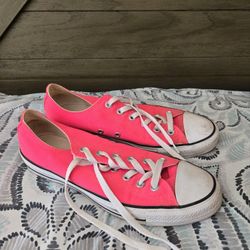 Size 10 Converse 