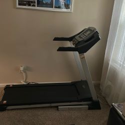 Treadmill 