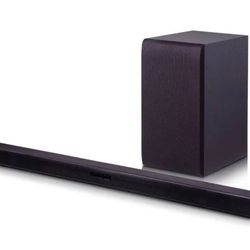 New LG SH4 300-Watt 2.1-Channel Soundbar w/Wireless Sub