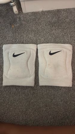 Volleyball knee pads