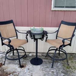 Custom Iron Beer Bucket Table And Chairs 