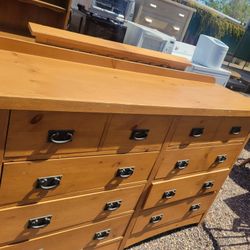 Beautiful Dresser With Mirror 