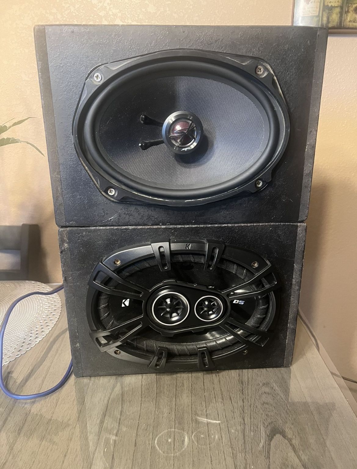 6x9’s Speakers w/ Box