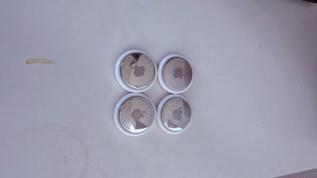 Apple AirTags 1st gen set of 4