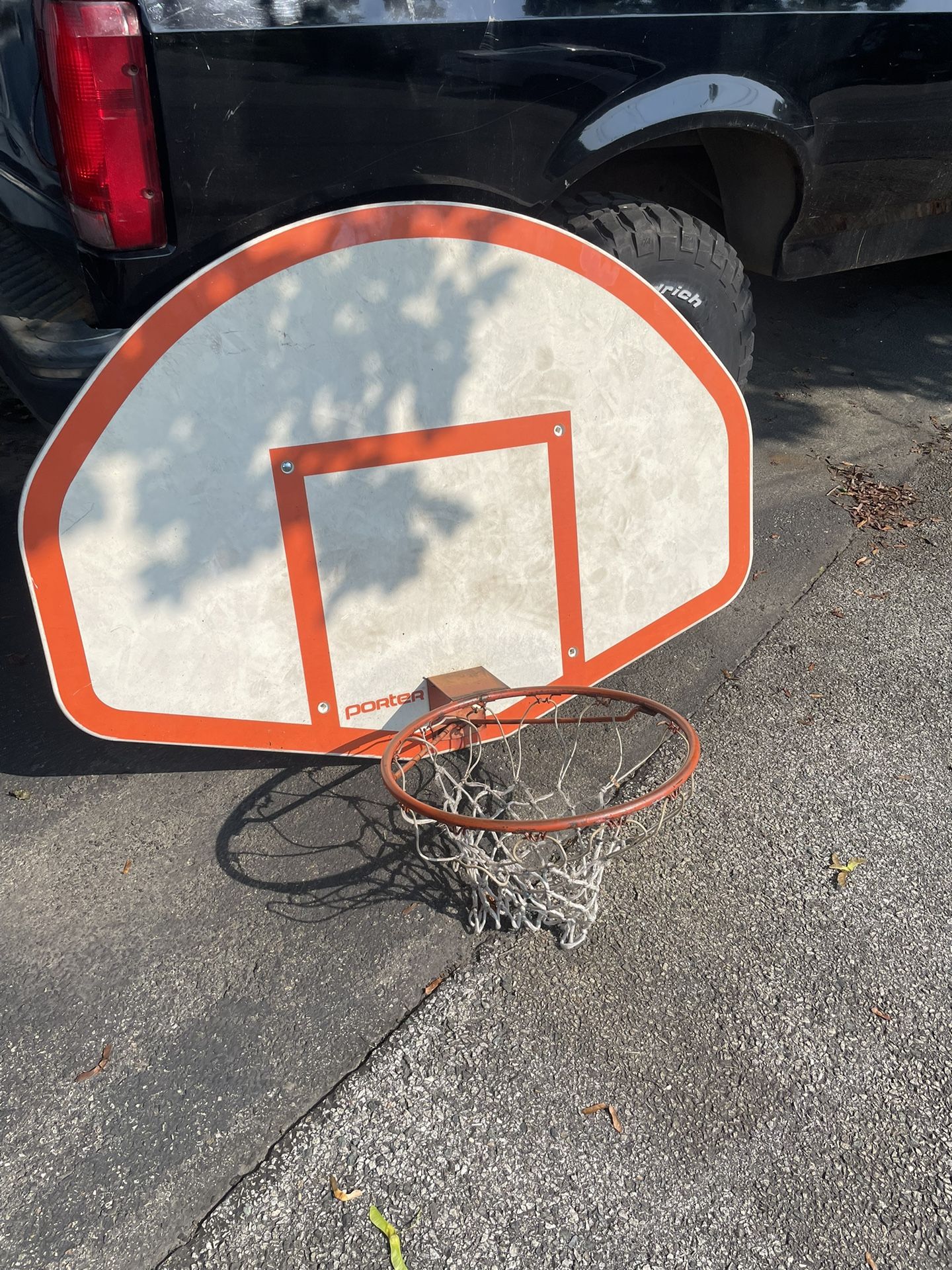 Porter Full Sized Basketbal Hoop And Backboard