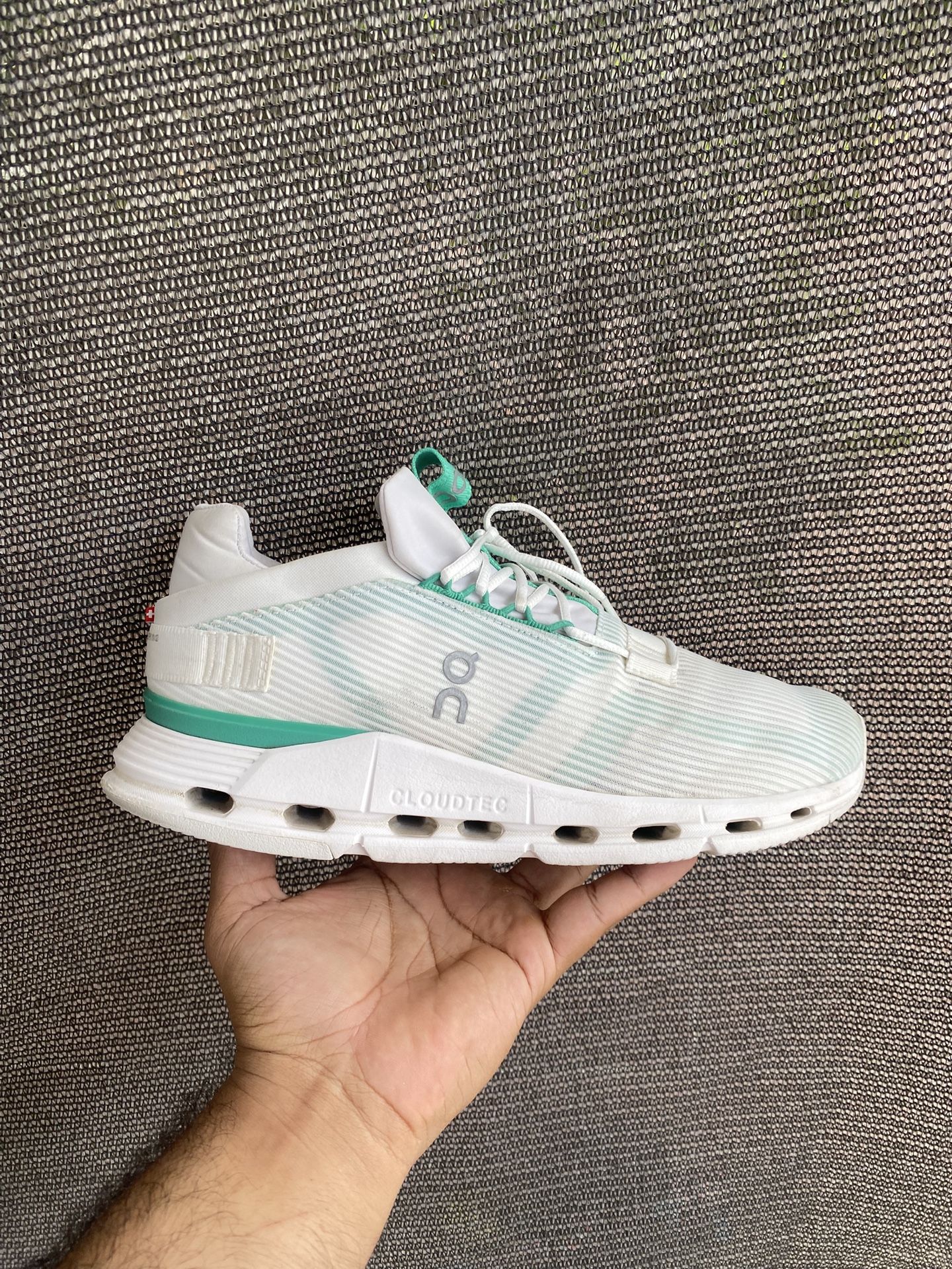 On Running Cloudnova Undyed White Mint